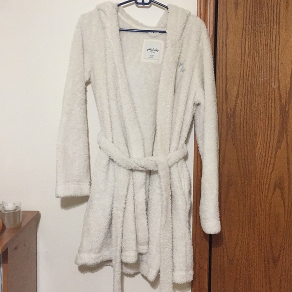 NWOT Hollister Fuzzy Hooded Robe - Picture 2 of 6